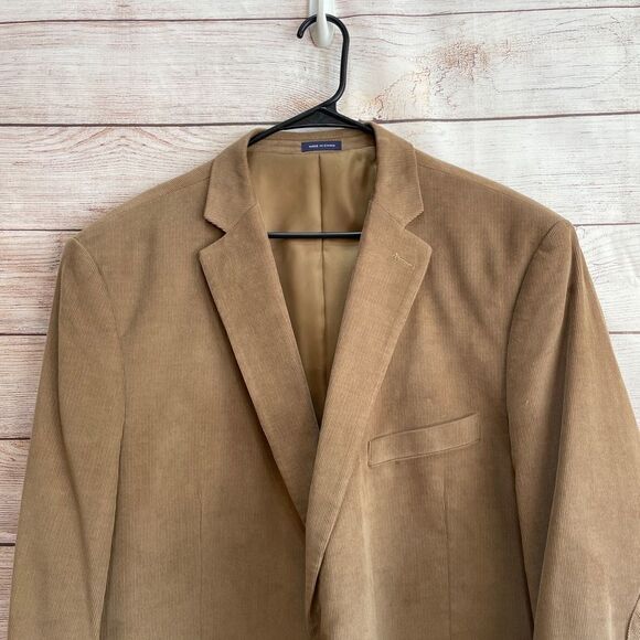 STAFFORD CLASSIC FIT SIGNATURE TAN CORDUROY BLAZER WITH ELBOW PATCHES. SIZE 52R - Picture 2 of 8